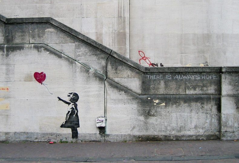 1920px-Banksy_Girl_and_Heart_Balloon_2840632113