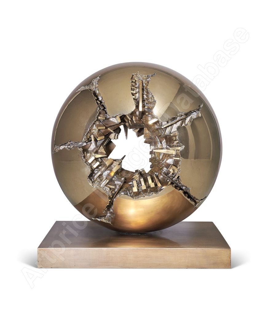 ARNALDO POMODORO作品